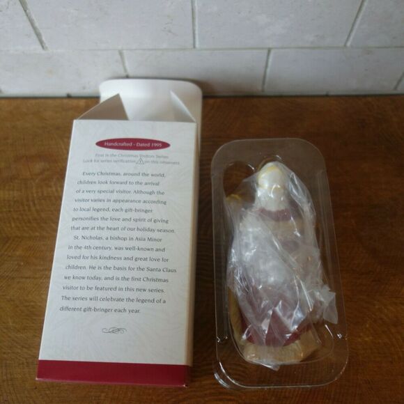 Vintage Hallmark Ornament St Nicholas 1st In The Christmas Visitors Series 1995 - Picture 8 of 8